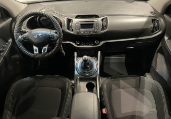 Подержанный автомобиль Kia Sportage 2013 года (10 фото)
