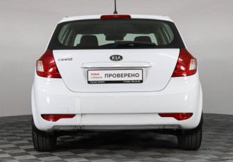 Подержанный автомобиль Kia Ceed Hatchback 2011 года (6 фото)