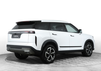 Подержанный автомобиль Jaecoo J7 2023 года (5 фото)