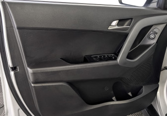 Подержанный автомобиль Hyundai Creta 2018 года (19 фото)