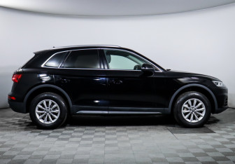 Подержанный автомобиль Audi Q5 2017 года (4 фото)