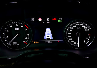 Подержанный автомобиль Cadillac XT5 2022 года (13 фото)