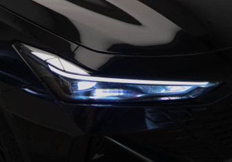 Подержанный автомобиль Changan UNI-V 2024 года (32 фото)