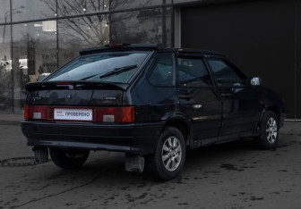 Подержанный автомобиль LADA (ВАЗ) 2114 2012 года (6 фото)