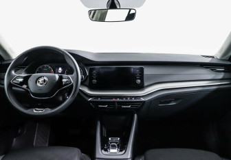 Подержанный автомобиль Skoda Octavia Liftback 2020 года (8 фото)