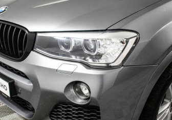 Подержанный автомобиль BMW X3 2017 года (18 фото)