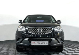 Подержанный автомобиль SsangYong Actyon 2013 года (2 фото)