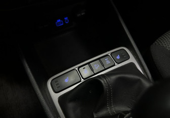 Подержанный автомобиль Hyundai Creta 2017 года (14 фото)