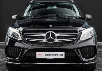 Подержанный автомобиль Mercedes-Benz GLE 2017 года (2 фото)