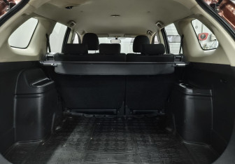 Подержанный автомобиль Mitsubishi Outlander 2012 года (13 фото)