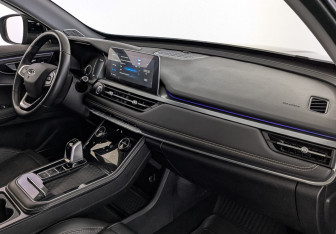 Подержанный автомобиль Chery Tiggo 8 2022 года (13 фото)