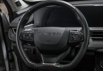 Подержанный автомобиль Exeed LX 2022 года (18 фото)