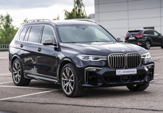 Подержанный автомобиль BMW X7 2019 года (3 фото)