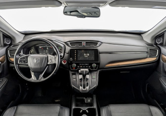 Подержанный автомобиль Honda CR-V 2018 года (14 фото)