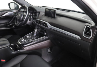 Подержанный автомобиль Mazda CX-9 2018 года (10 фото)