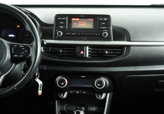 Подержанный автомобиль Kia Picanto 2019 года (14 фото)