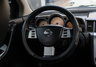 Подержанный автомобиль Nissan Murano Suv 2005 года (12 фото)