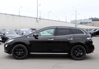 Подержанный автомобиль Mazda CX-7 2011 года (8 фото)