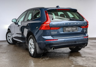 Подержанный автомобиль Volvo XC60 2021 года (7 фото)
