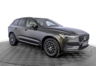 Подержанный автомобиль Volvo XC60 2020 года (3 фото)
