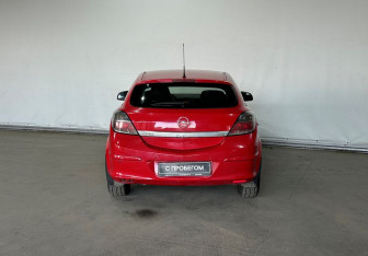 Подержанный автомобиль Opel Astra Hatchback 2009 года (5 фото)