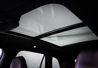 Подержанный автомобиль Geely Monjaro 2024 года (18 фото)