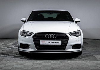Подержанный автомобиль Audi A3 Sedan 2019 года (2 фото)