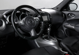 Подержанный автомобиль Nissan Juke 2013 года (14 фото)