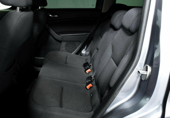 Подержанный автомобиль Skoda Yeti 2015 года (12 фото)