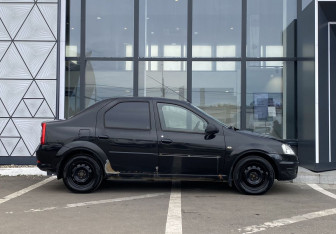 Подержанный автомобиль Renault Logan Sedan 2012 года (4 фото)