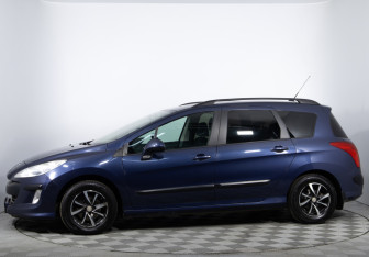 Подержанный автомобиль Peugeot 308 Wagon 2008 года (8 фото)