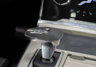 Подержанный автомобиль Exeed VX 2023 года (14 фото)