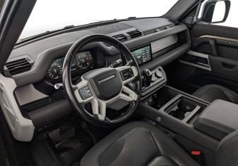 Подержанный автомобиль Land Rover Defender Suv 2020 года (15 фото)