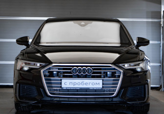 Подержанный автомобиль Audi A6 Sedan 2018 года (47 фото)