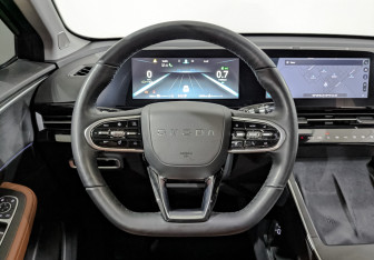 Подержанный автомобиль Omoda C5 2023 года (22 фото)