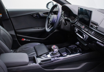 Подержанный автомобиль Audi A5 Liftback 2020 года (10 фото)