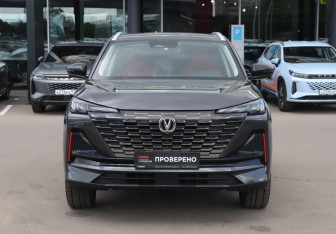 Подержанный автомобиль Changan CS55PLUS 2023 года (2 фото)