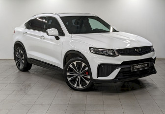 Подержанный автомобиль Geely Tugella 2023 года (3 фото)