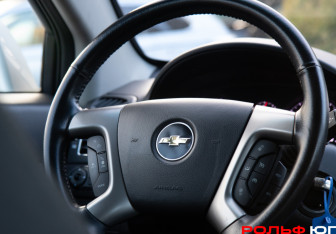 Подержанный автомобиль Chevrolet Captiva 2015 года (12 фото)