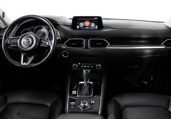 Подержанный автомобиль Mazda CX-5 2017 года (8 фото)