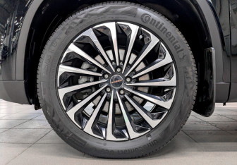 Подержанный автомобиль Exeed TXL 2023 года (18 фото)