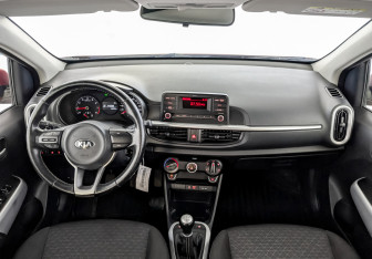 Подержанный автомобиль Kia Picanto 2018 года (14 фото)
