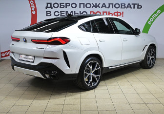 Подержанный автомобиль BMW X6 2020 года (4 фото)