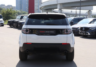 Подержанный автомобиль Land Rover Discovery Sport 2019 года (6 фото)