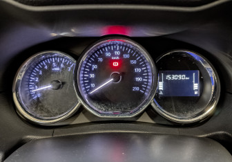 Подержанный автомобиль Nissan Terrano 2021 года (16 фото)