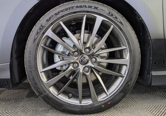 Новый Toyota Camry Sedan 2025 (7 фото)