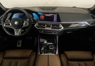 Подержанный автомобиль BMW X5 2019 года (11 фото)