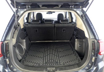 Подержанный автомобиль Mitsubishi Outlander 2020 года (9 фото)