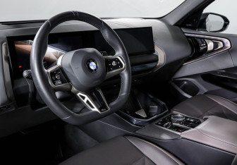 Подержанный автомобиль BMW X3 2025 года (14 фото)