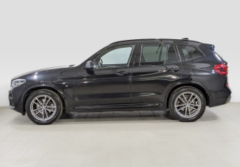 Подержанный автомобиль BMW X3 2020 года (8 фото)